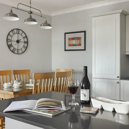 Mereside - Ridgestone Apartmán *
